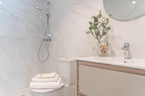 Huoneisto myytävänä Playa Flamenca II, Alicante, Espanja, 3 makuuhuonetta, 98 m2 No. 125081 - kuva 8