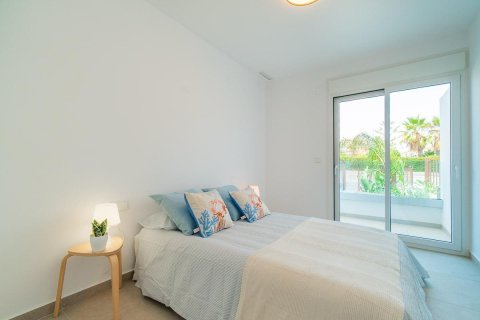 Apartment for sale in Playa Flamenca II, Alicante, Spain 3 bedrooms, 98 sq.m. No. 125081 - photo 24