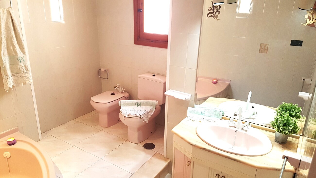 Apartment in Torrevieja, Alicante, Spain 7 bedrooms,  No. 125075