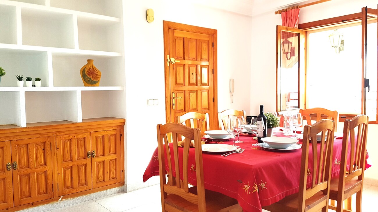 Apartment in Torrevieja, Alicante, Spain 7 bedrooms,  No. 125075