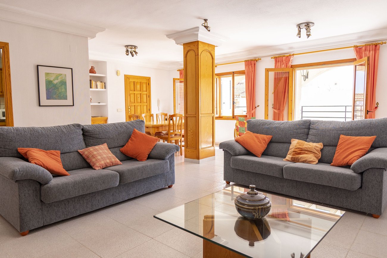 Apartment in Torrevieja, Alicante, Spain 7 bedrooms,  No. 125075