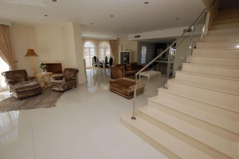 Villa for sale Ciudad Quesada, Alicante, Spain 5 bedrooms, 380 sq.m. No. 125410 - photo 16