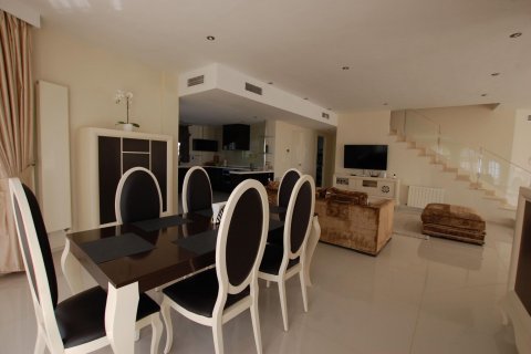 Villa for sale Ciudad Quesada, Alicante, Spain 5 bedrooms, 380 sq.m. No. 125410 - photo 22