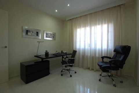 Villa for sale Ciudad Quesada, Alicante, Spain 5 bedrooms, 380 sq.m. No. 125410 - photo 30