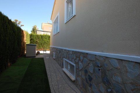 Villa for sale Ciudad Quesada, Alicante, Spain 5 bedrooms, 380 sq.m. No. 125410 - photo 7