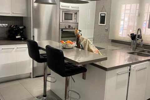 Townhouse for sale Torrevieja, Alicante, Spain 4 bedrooms, 180 sq.m. No. 125409 - photo 7