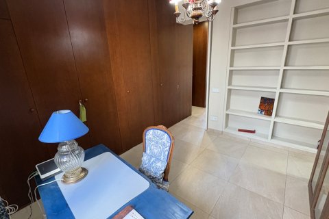 Apartment for rent Malaga, Spain 4 bedrooms, 172 sq.m. No. 120359 - photo 11