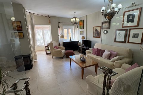 Apartment for rent Malaga, Spain 4 bedrooms, 172 sq.m. No. 120359 - photo 1