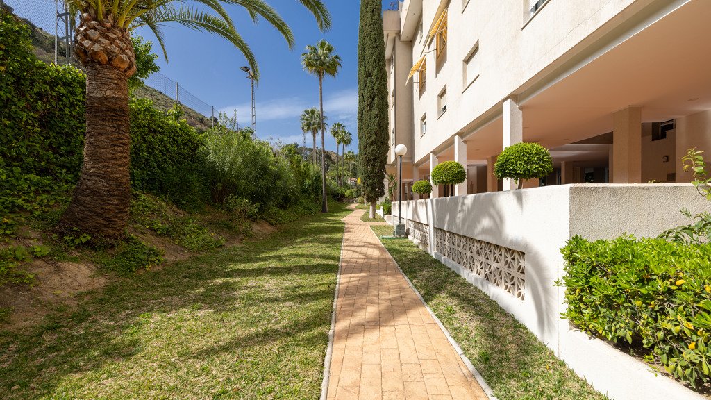 Lägenhet i Malaga, Spanien 5 sovrum, 221 kvm. Nr. 120358