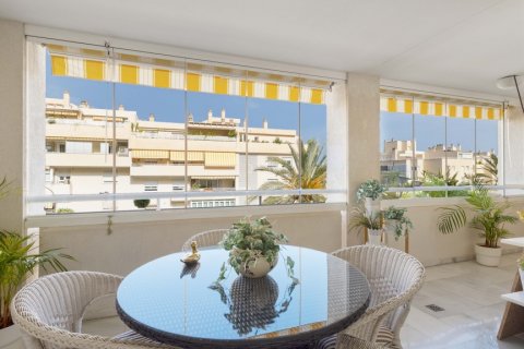 Продажа квартиры в Малага, Испания 5 спален, 221м2 №120358 - фото 17